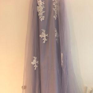 Lavender prom dress never worn absolutely stunning